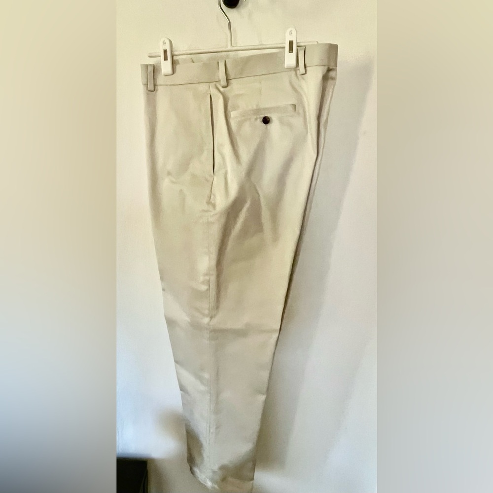 Men's beige chinos, NWOT